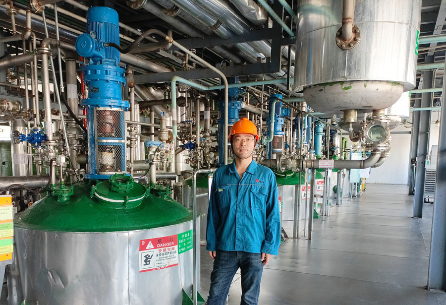 2022年度尊龙凯时人生就是搏!登录医药金鹰斗争者——黄秋波